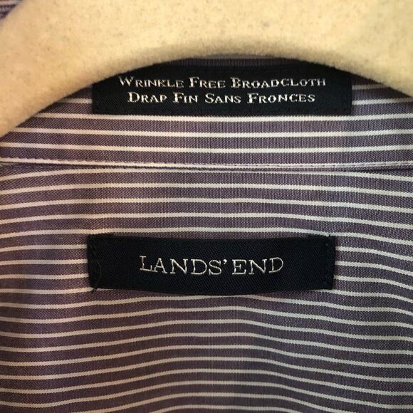 Lands’ End, wrinkle free blouse, no size, guessing Large/Extra Large - Picture 2 of 3